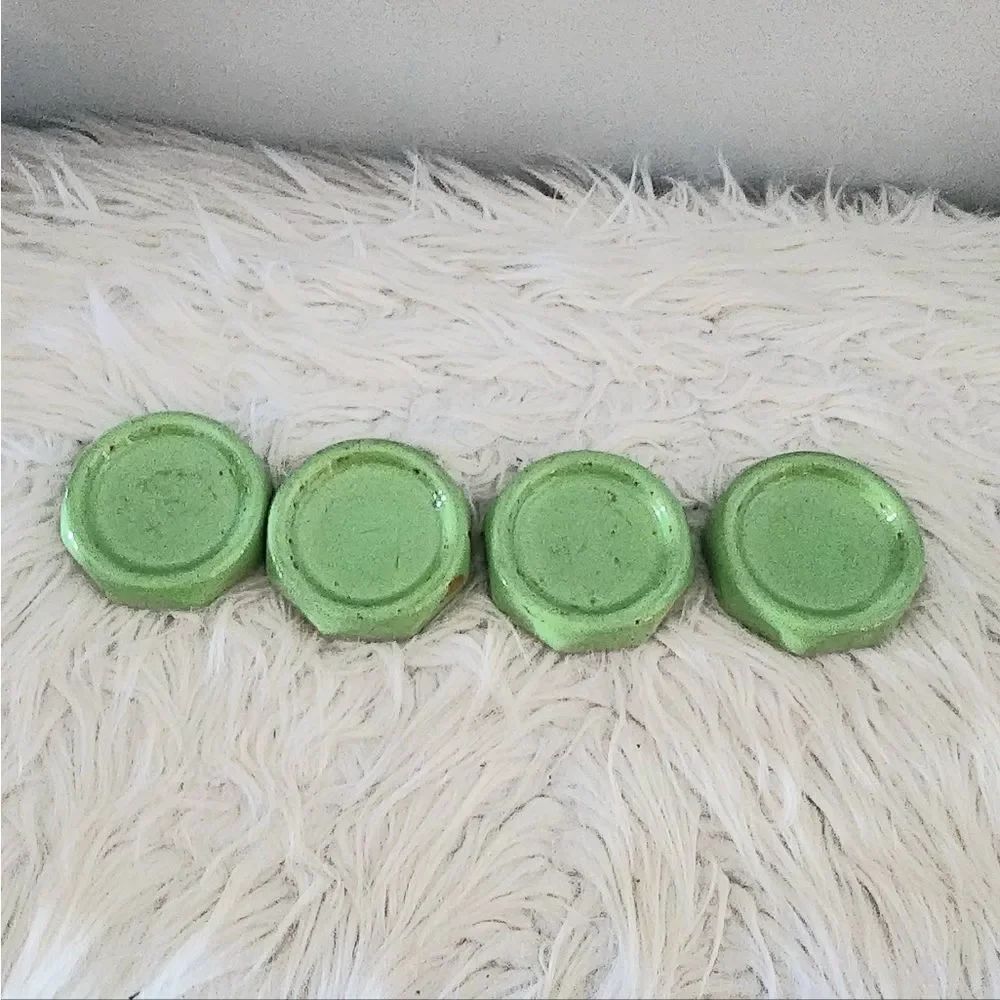 Porcelain furniture casters green antique